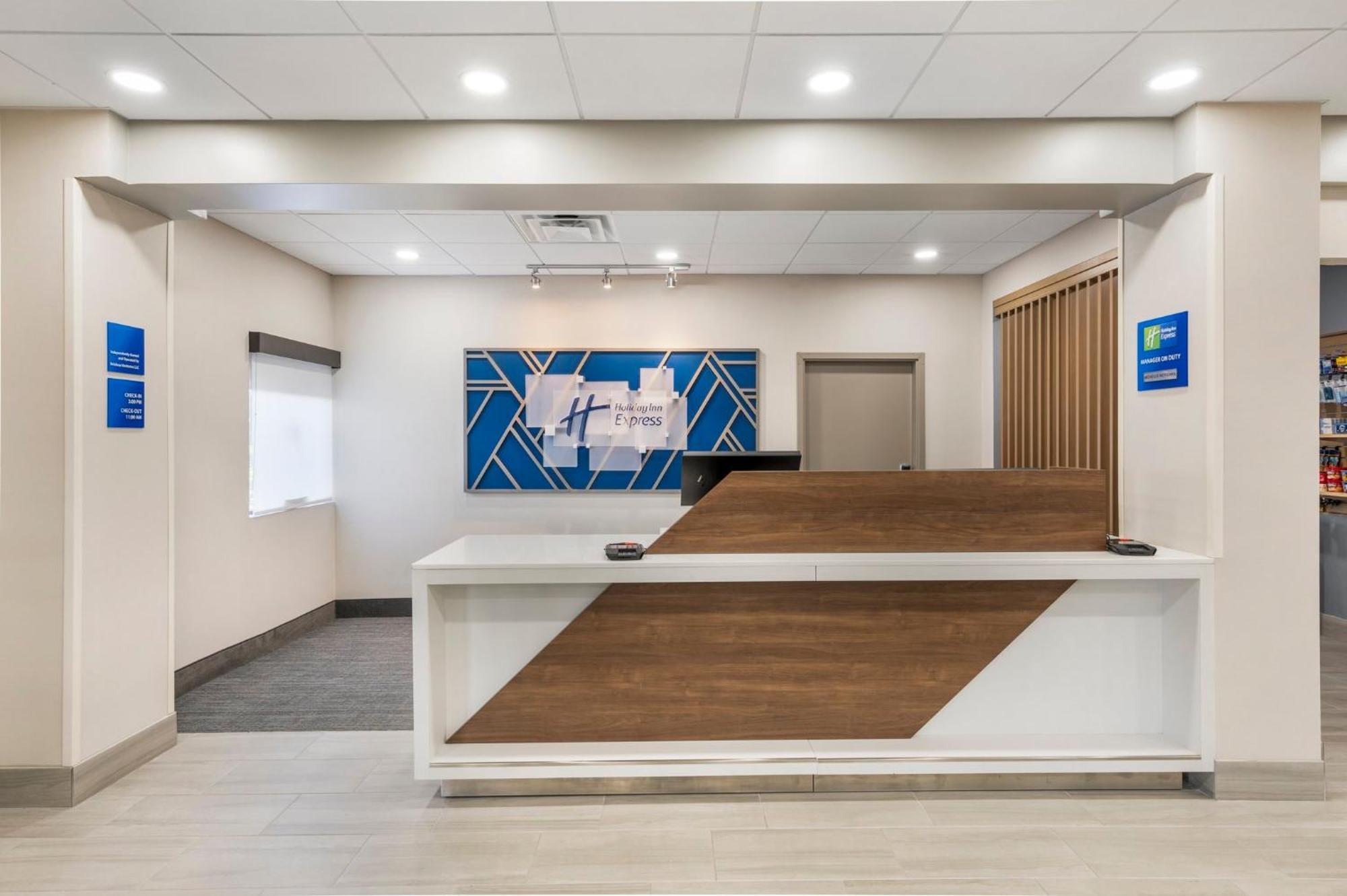 Holiday Inn Express Greencastle, An Ihg Hotel Dış mekan fotoğraf